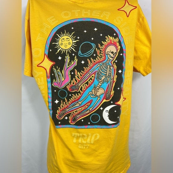 Trip City yellow graphic skeleton tee size M - Picture 4 of 9
